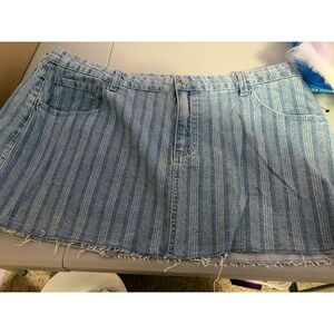 No Boundaries Womens Denim Skirt Striped Blue Size XXL 20 Frayed Hem